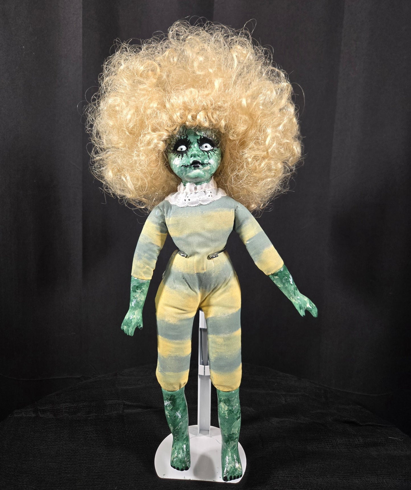 Second Soul Dolly - Visitor